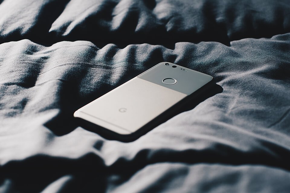 Keep your phone out of a bed for a better nightly routine